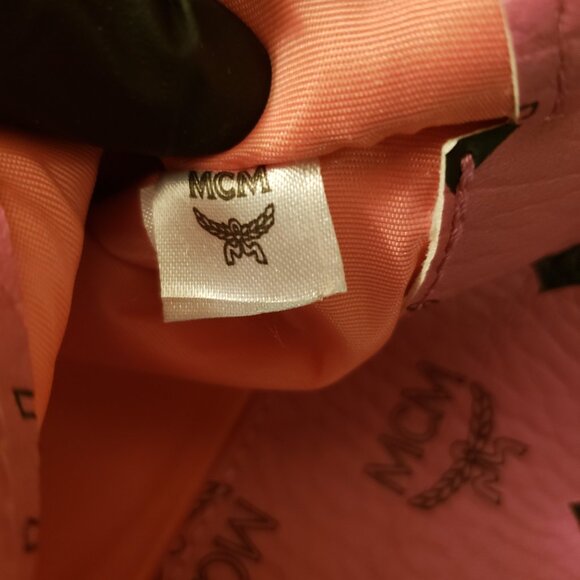 MCM Pink Visetos Envelope Clutch with Box and Chain - Picture 5 of 7